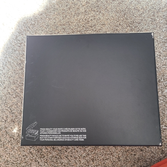 PRADA Box - Picture 3 of 3